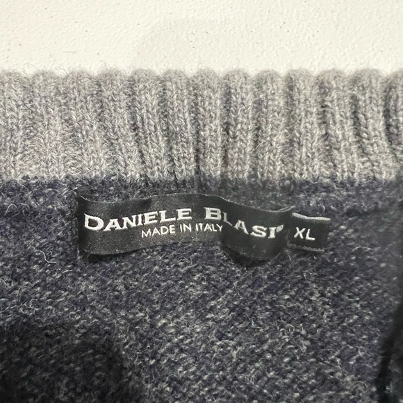 Daniele Blasi Italy Thick partialWool Sweater
1/4 Zip Neck Gray Striped … - Picture 6 of 10